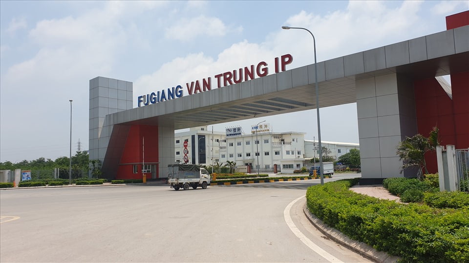 Cổng Khu Công nghiệp Vân Trung - Bắc Giang