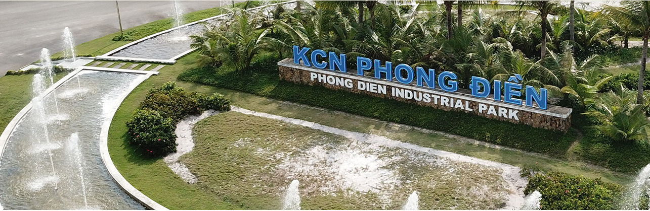 Cổng Khu Công nghiệp Phong Điền