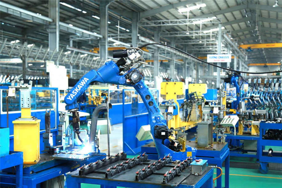 Máy móc thuộc nhà máy tại Khu công nghiệp cơ khí ô tô Chu Lai - Trường Hải